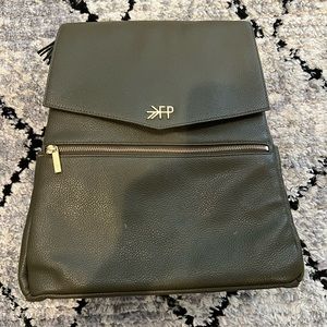 ⚡️FLASH SALE ⚡️Freshly Picked olive green large diaper backpack